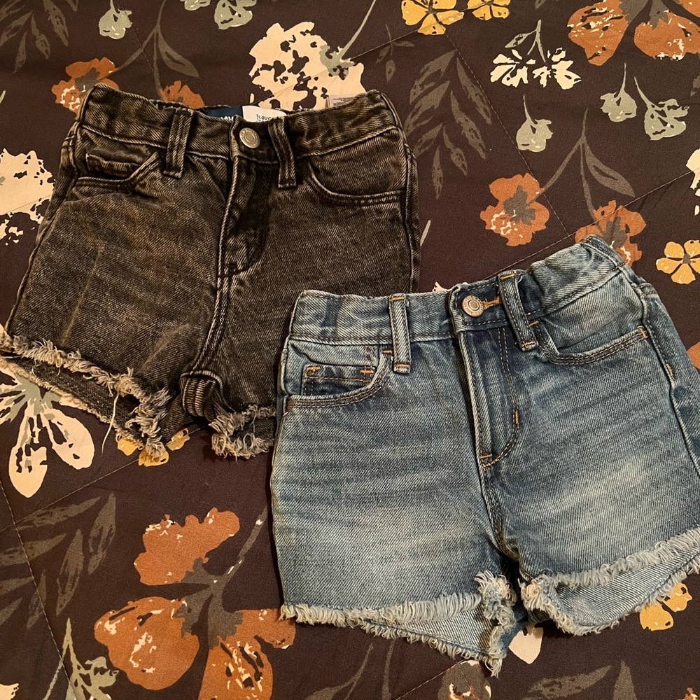 Old Navy toddler frayed hem jean shorts bundle